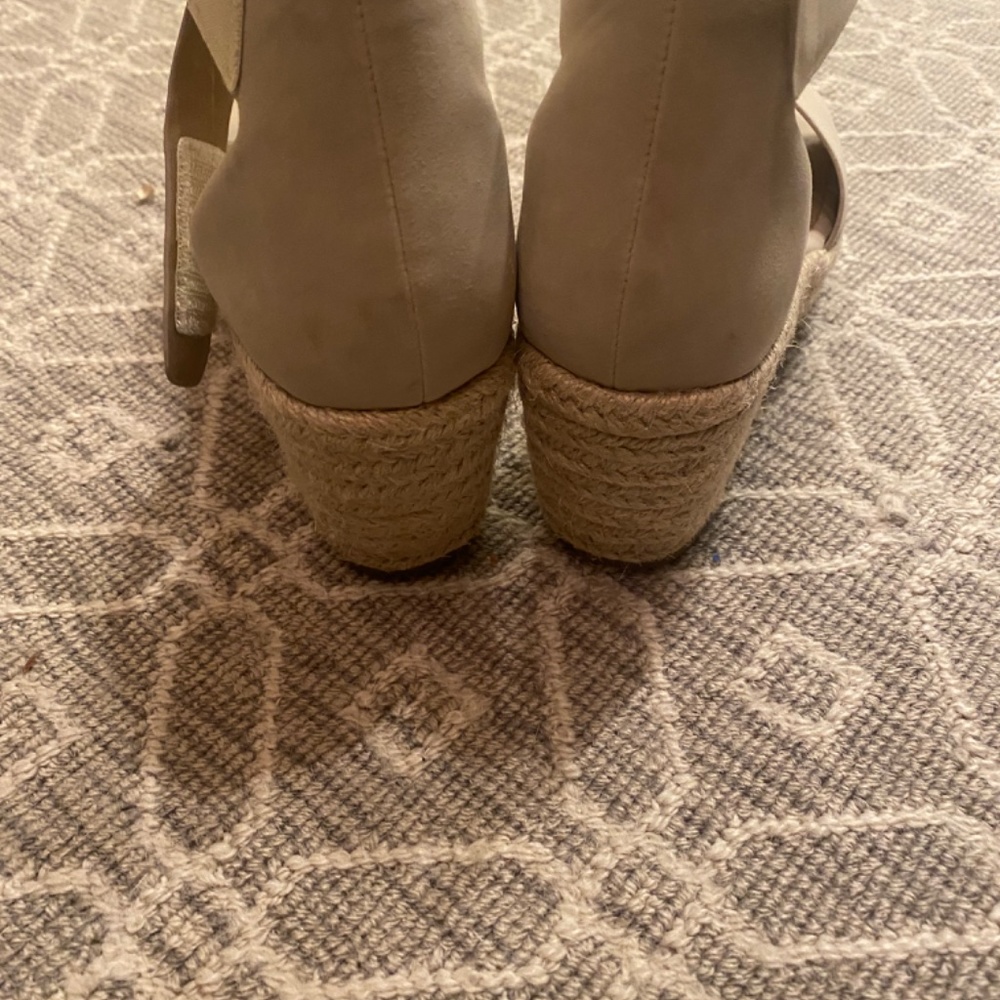 Naturalizer Soul size 6 wedge sandals - Picture 3 of 4